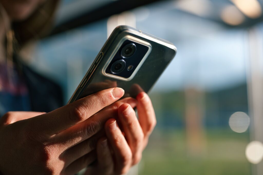 Setting up an eSIM on a phone