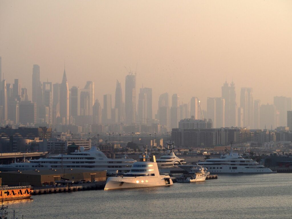 United Arab Emirates travel — eSIM data plans